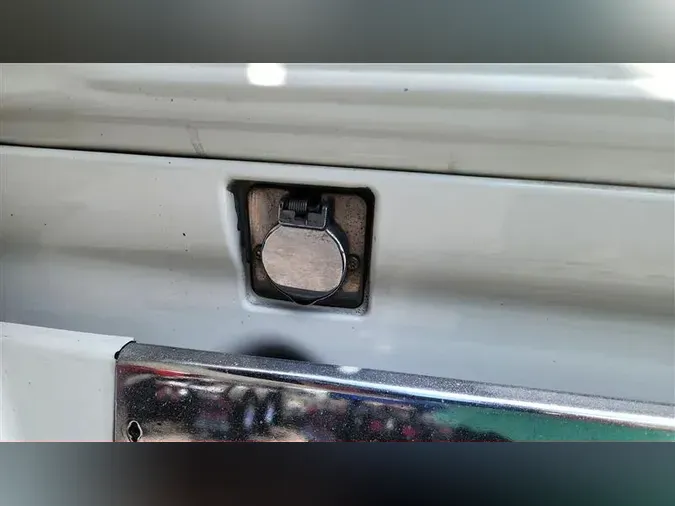 2021 FREIGHTLINER CA126