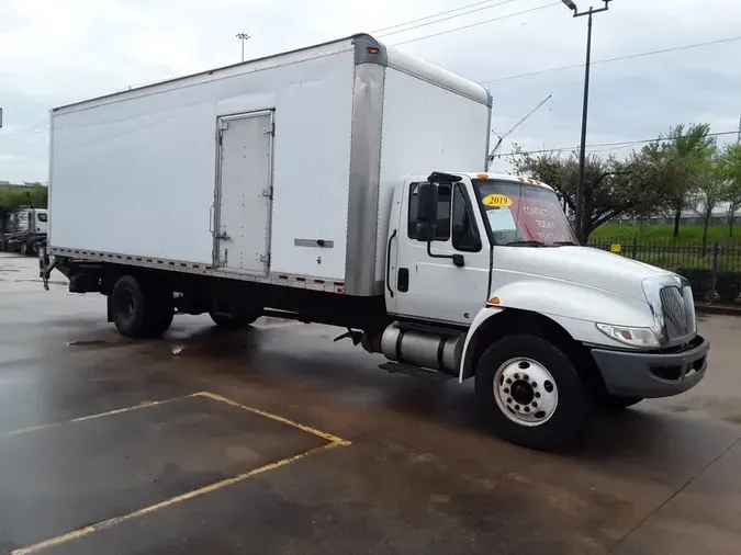 2019 NAVISTAR INTERNATIONAL 4300