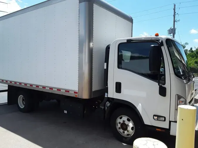2019 ISUZU NPR HD