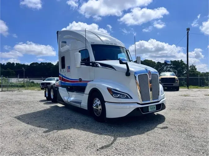 2024 Kenworth T680