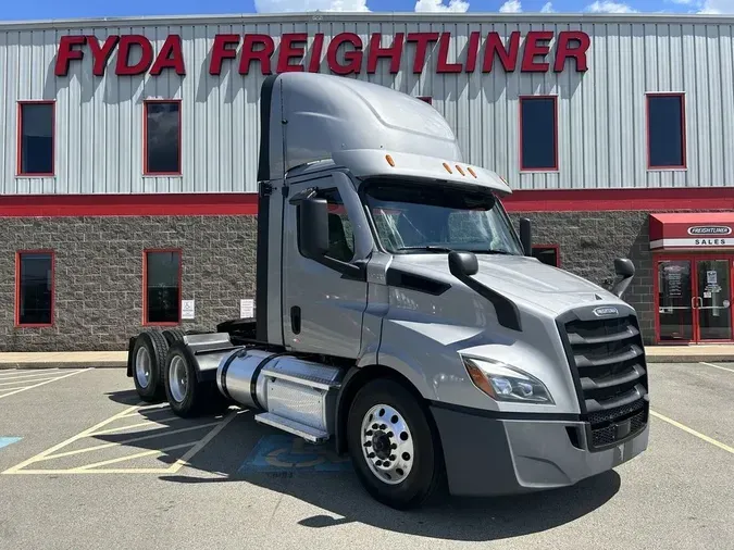 2022 Freightliner Cascadia 116
