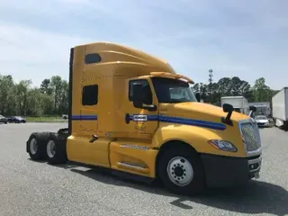 2018 International LT625