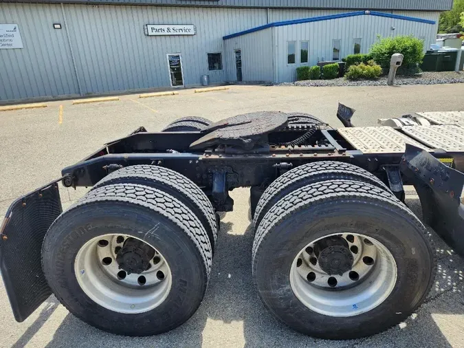 2019 MACK AN64T17cb0c880e8098f717f4ec70132298fd