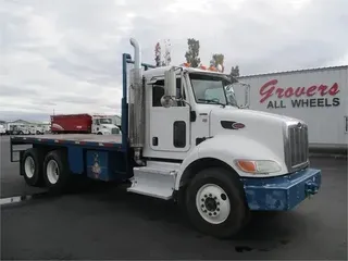 2013 PETERBILT 348