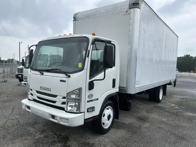 2017 Isuzu NRR