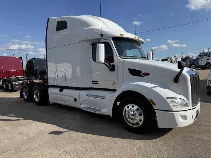 2022 Peterbilt 579