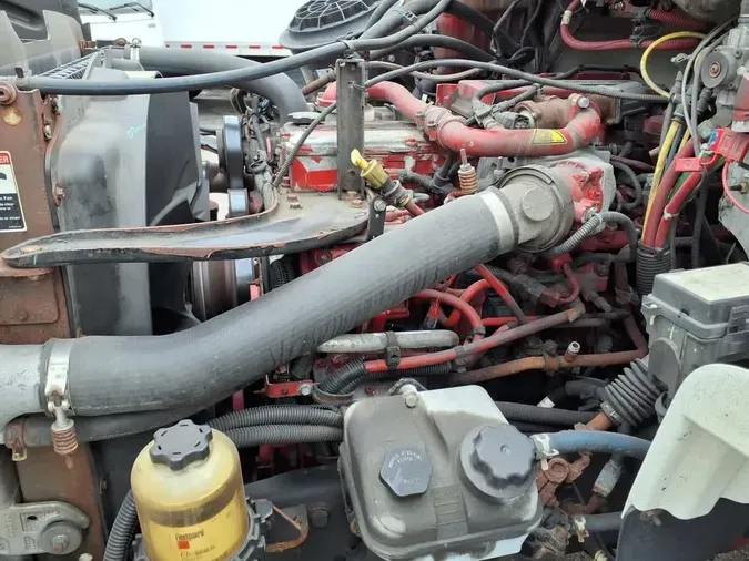 2016 FREIGHTLINER M2 106