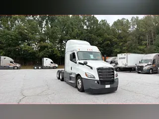 2022 Freightliner Cascadia 126