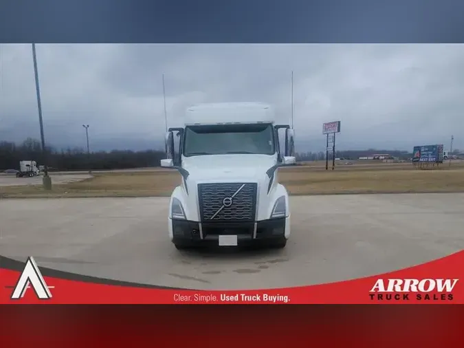 2021 VOLVO VNL740