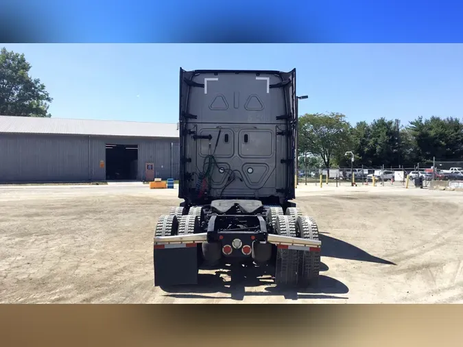 2023 Freightliner Cascadia