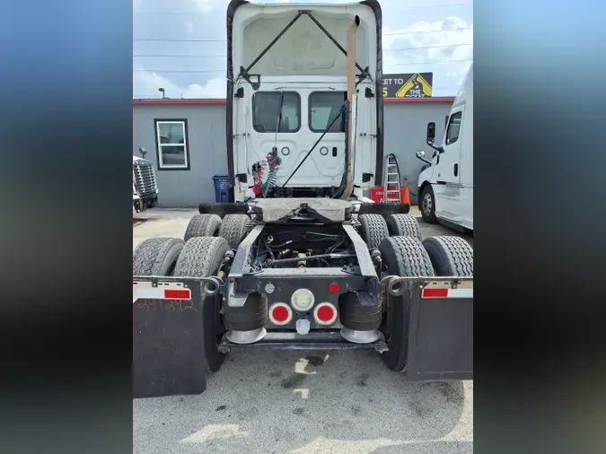 2020 FREIGHTLINER/MERCEDES NEW CASCADIA PX12664