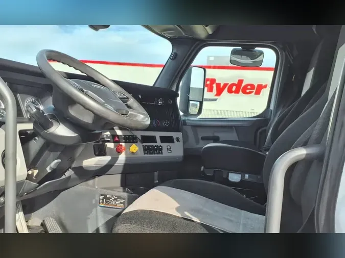 2019 FREIGHTLINER/MERCEDES PT126064ST
