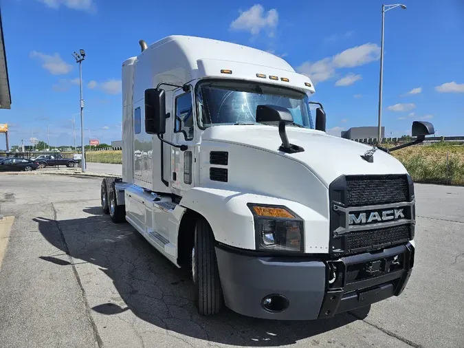 2019 MACK ANTHEM AN64T