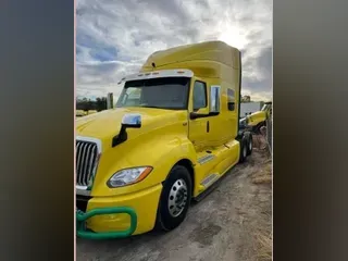 2018 INTERNATIONAL LT