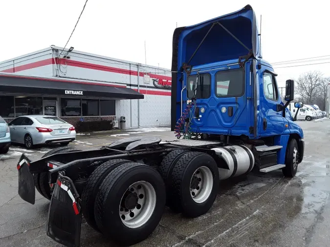 2017 FREIGHTLINER/MERCEDES CASCADIA 125