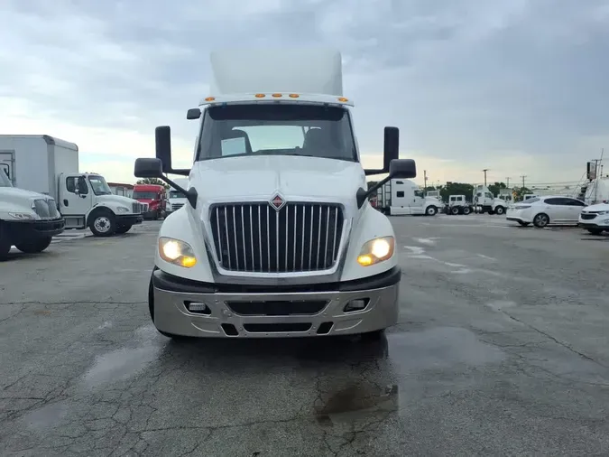 2019 NAVISTAR INTERNATIONAL LT625 DAYCAB T/A