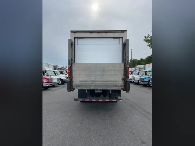 2019 FREIGHTLINER M2 106