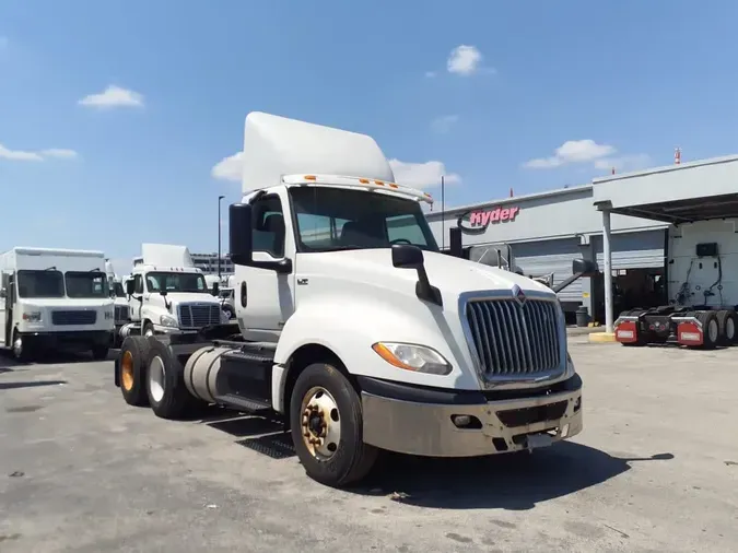 2018 NAVISTAR INTERNATIONAL LT625 DAYCAB T/A