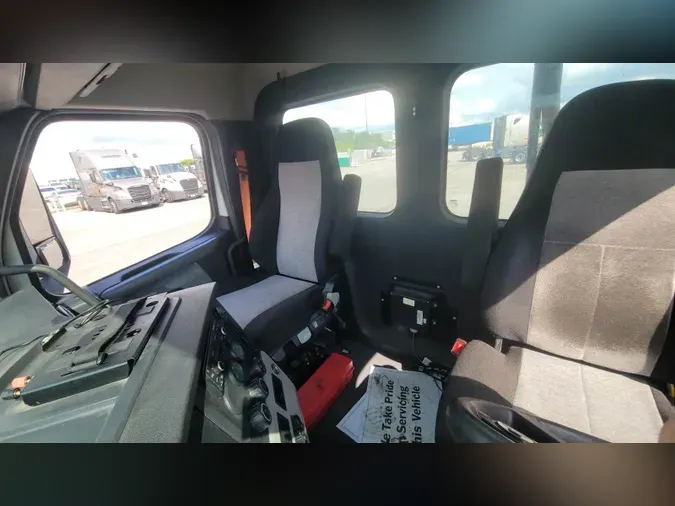 2019 Freightliner Cascadia 12617e250fbe775fed7710c2302475c6ec3