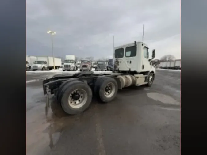 2020 FREIGHTLINER/MERCEDES NEW CASCADIA 11617e3249f1dc170addc41f81f792ac120