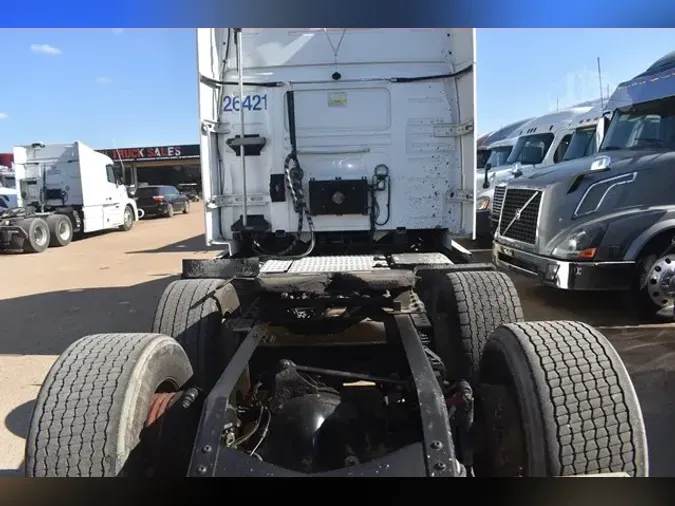 2016 VOLVO VNL64T780