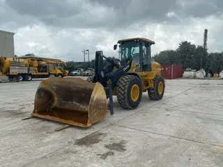2019 John Deere 544L