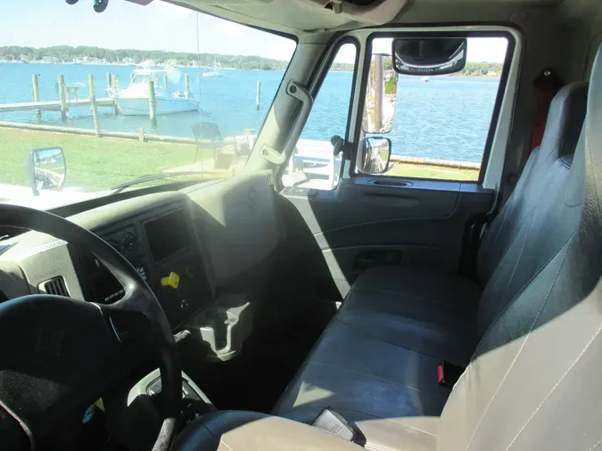 2016 INTERNATIONAL 4400 6 X 4