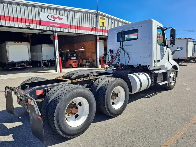 2019 VOLVO VNL64T-30017e7ea49abb6a3bc5d70e3b62a163df3