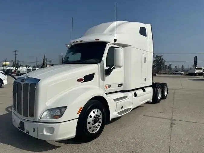 2022 Peterbilt 579