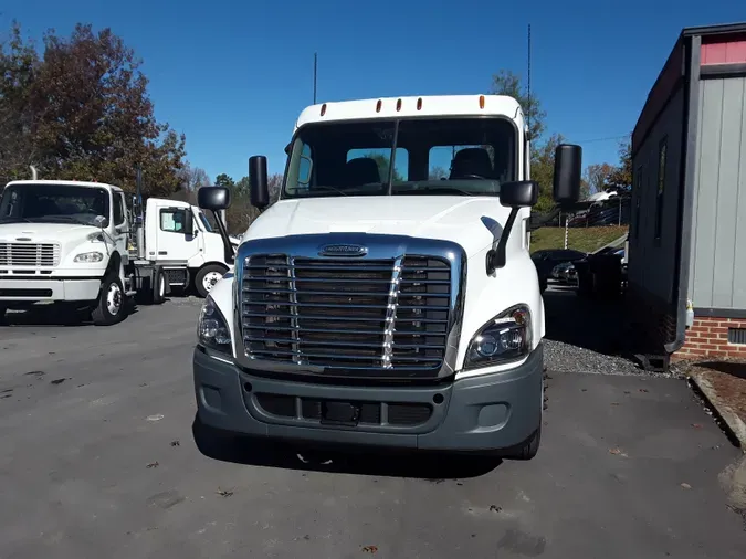 2018 FREIGHTLINER/MERCEDES CASCADIA 125