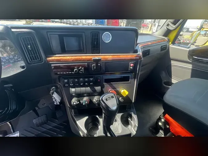 2018 INTERNATIONAL RH613