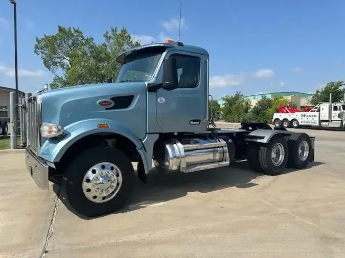 2022 Peterbilt 567