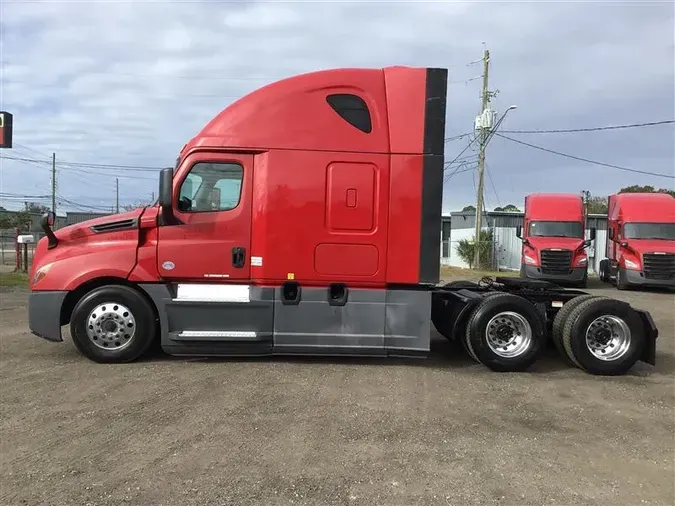 2020 FREIGHTLINER CASCADIA