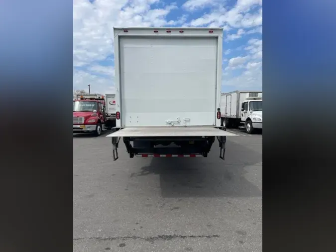 2019 FREIGHTLINER/MERCEDES M2 106