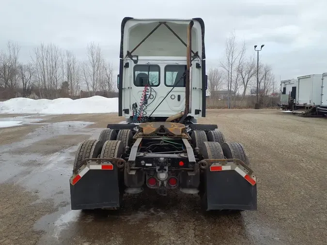2020 FREIGHTLINER/MERCEDES NEW CASCADIA 116