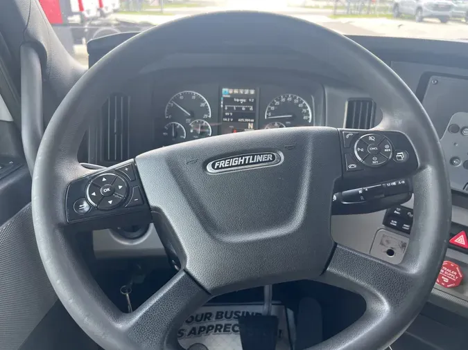 2019 FREIGHTLINER CASCADIA 126