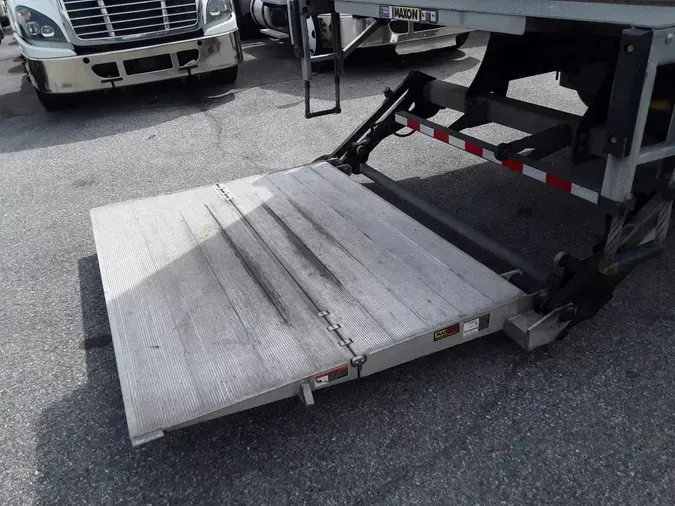 2020 FREIGHTLINER/MERCEDES M2 106