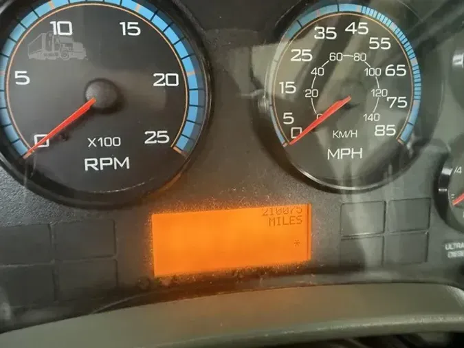 2013 INTERNATIONAL WORKSTAR 7600