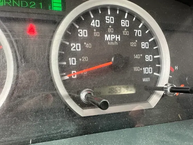 2019 ISUZU NPR HD