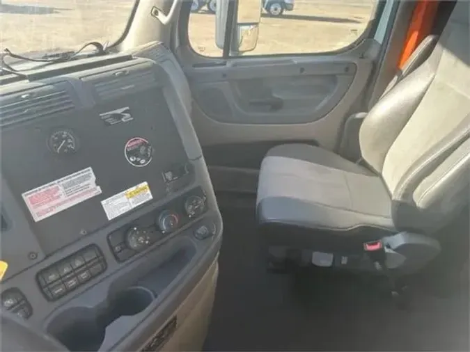 2019 FREIGHTLINER CASCADIA 125