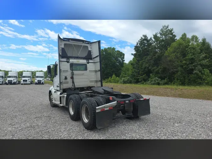 2018 Volvo VNL300