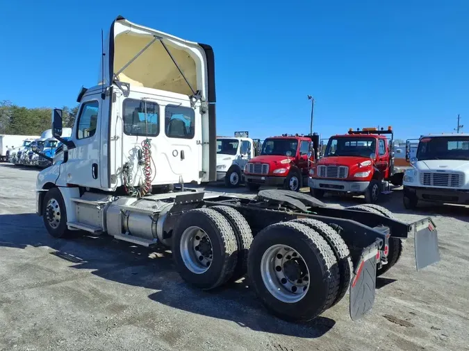 2020 FREIGHTLINER/MERCEDES NEW CASCADIA PX12664