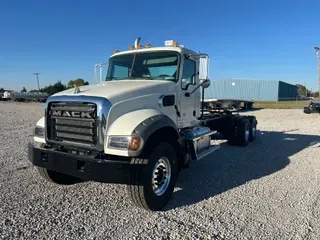 2025 MACK GR64FT