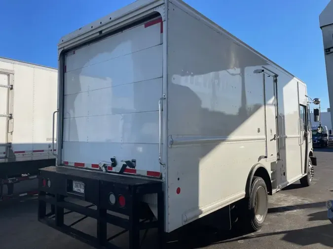2017 FRTLR CUSTOM CHASSIS CORP MT55