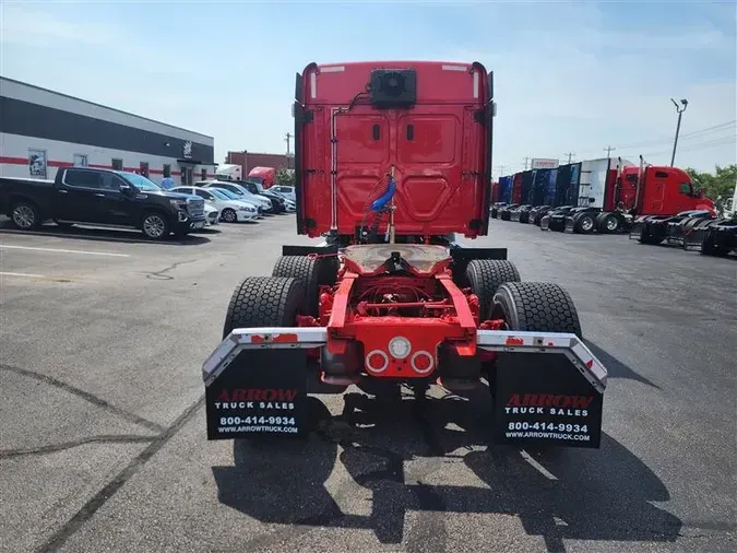2021 FREIGHTLINER CA116