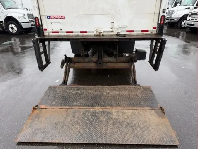 2018 FREIGHTLINER/MERCEDES M2 106