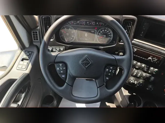 2020 INTERNATIONAL LT