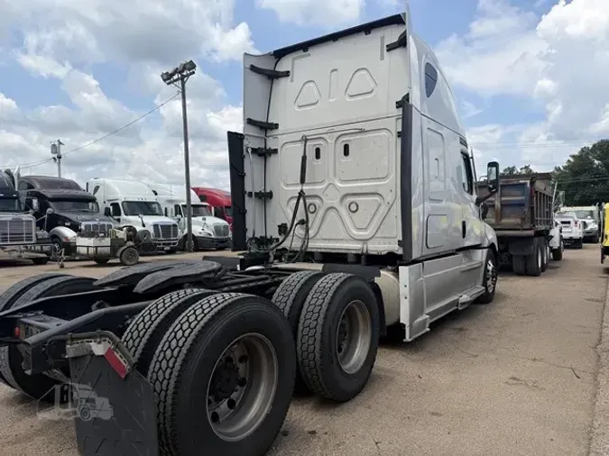 2021 FREIGHTLINER CASCADIA 126181e1b07e270abbb016325ce5723592e