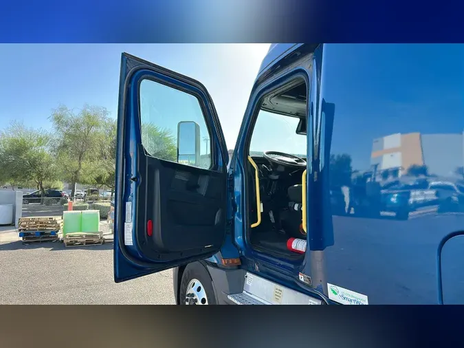 2024 Freightliner Cascadia181ede84aaa5a41a432fd2709a080314