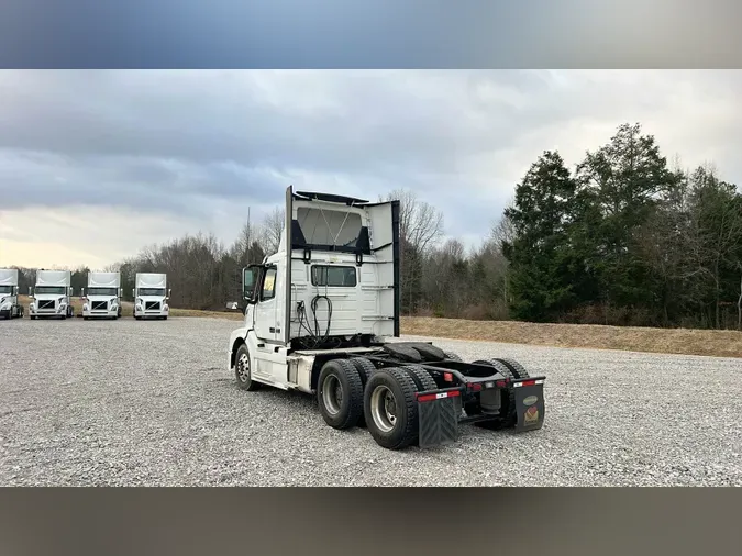 2018 Volvo VNL300